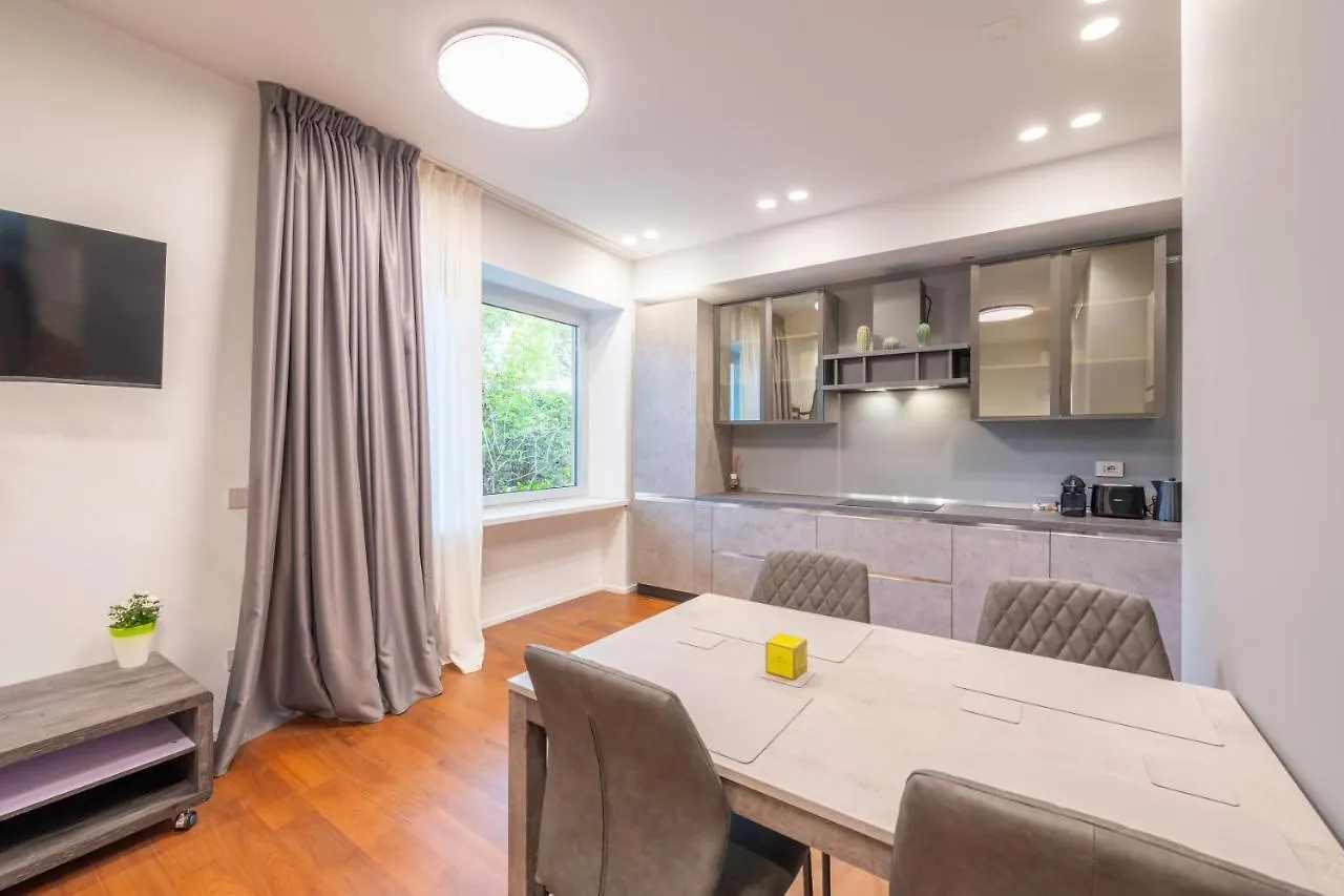 We Home - Broletto Boutique Milán