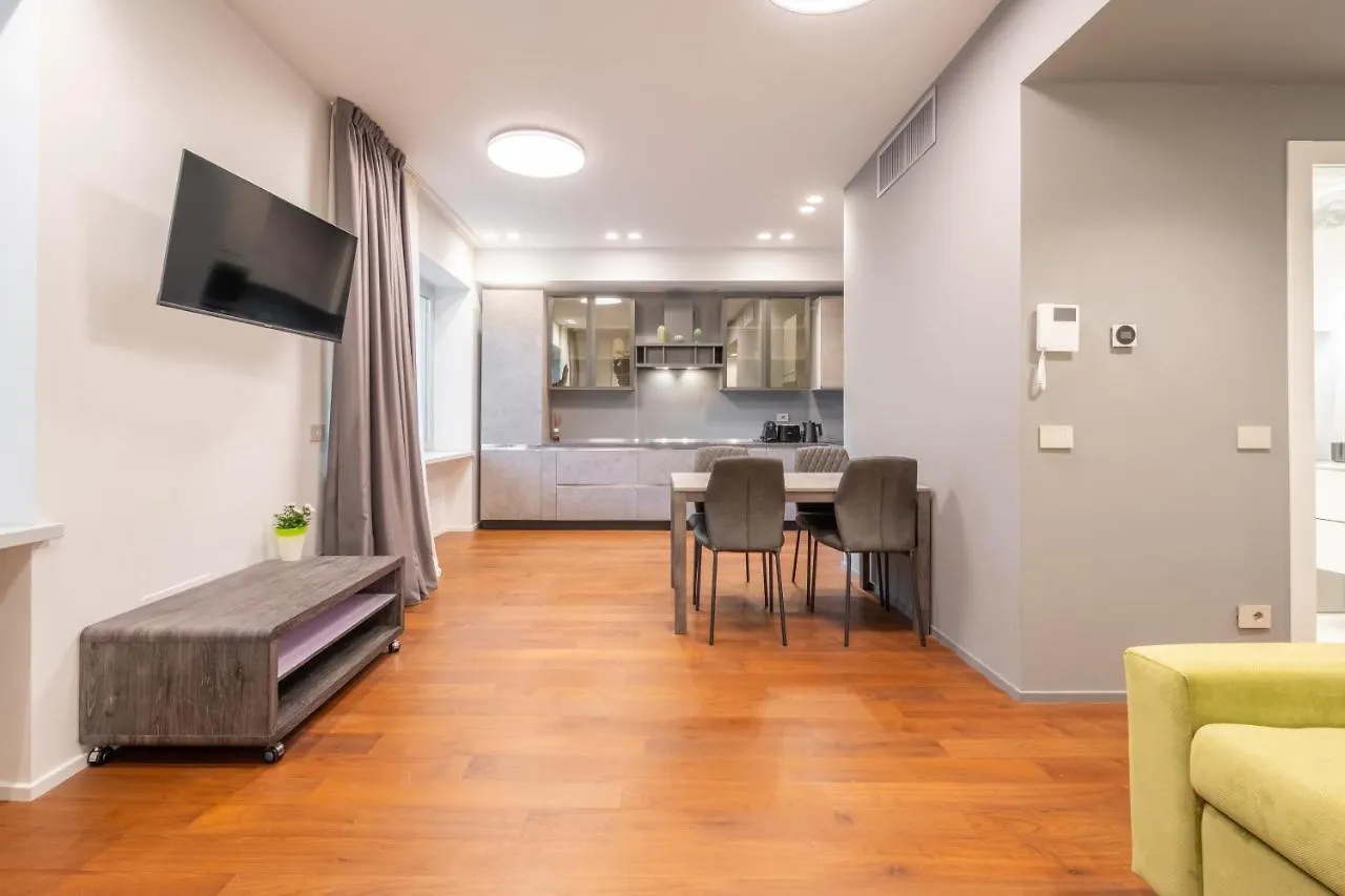 We Home - Broletto Boutique Milán