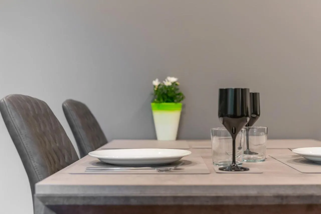 We Home - Broletto Boutique Milan 0*,